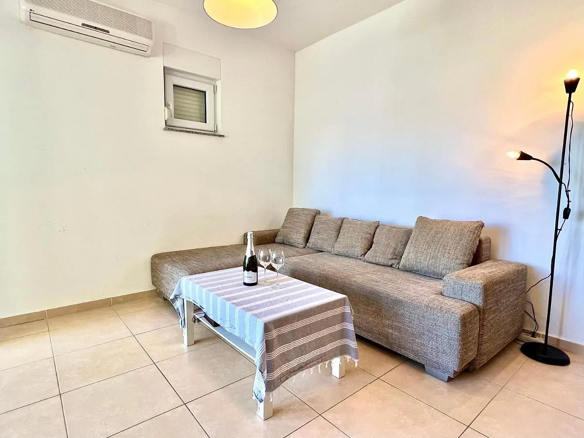 Apartment Aida Jadranovo